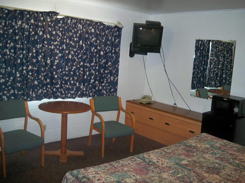 Desert Skies Motel 盖洛普 客房 照片